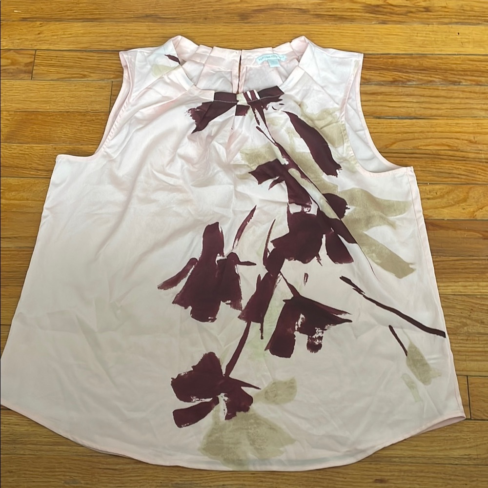 New York & Company White and Red Sleeveless Tank Top